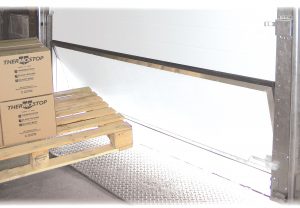 Breakfree 200 - Impactable Breakaway Dock Door