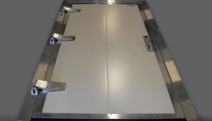 Soundproof entry door